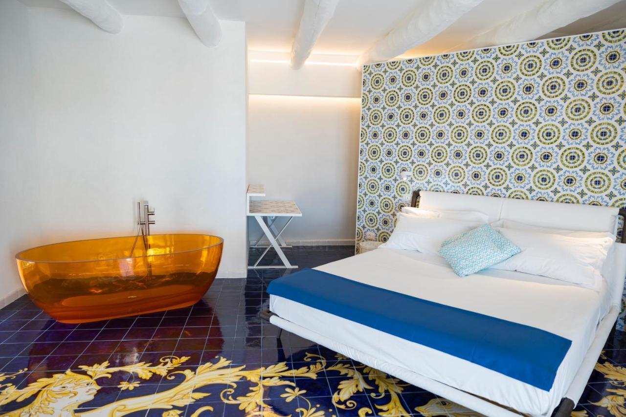 Decori Suites Amalfi Coast - Free Parking Vietri sul Mare Exterior photo